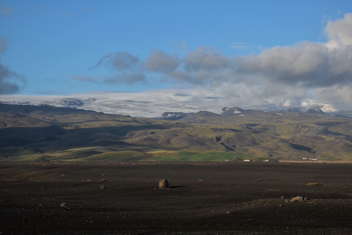 South of Iceland, Solheimasandur, mountains