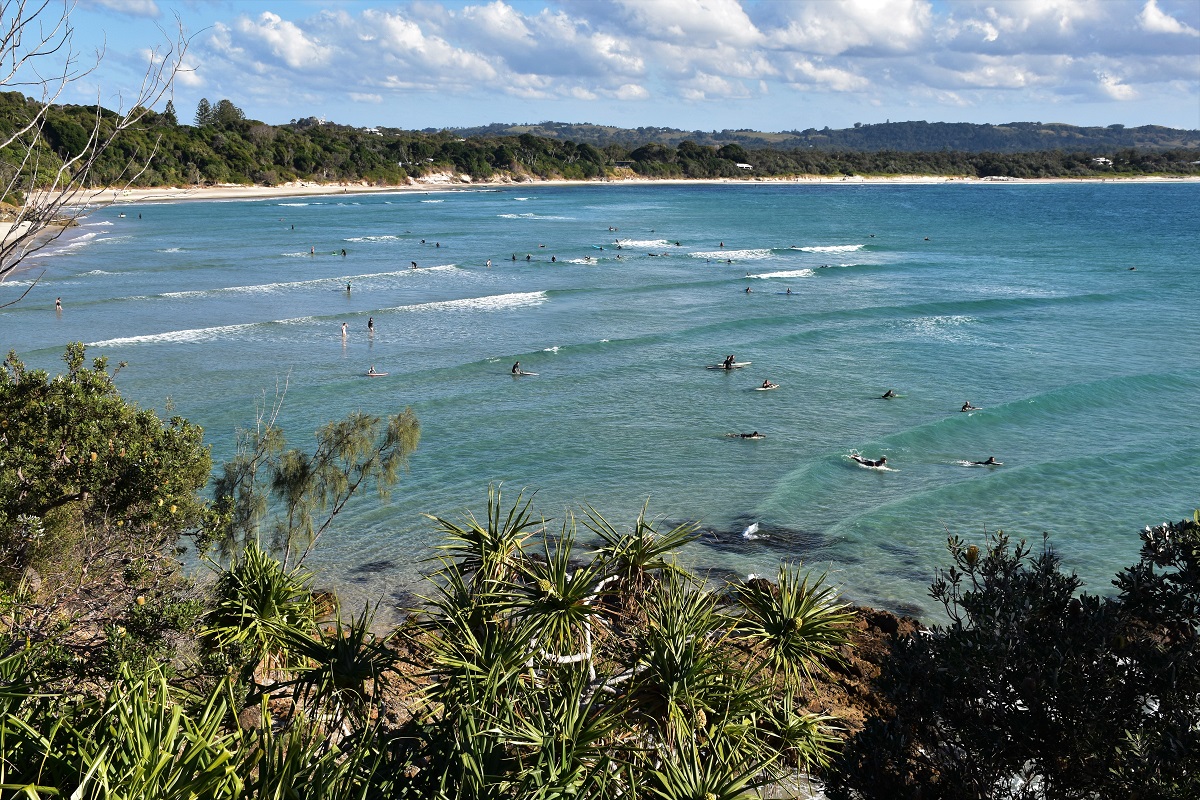 Australia, New South Wales, Byron Bay, surfers