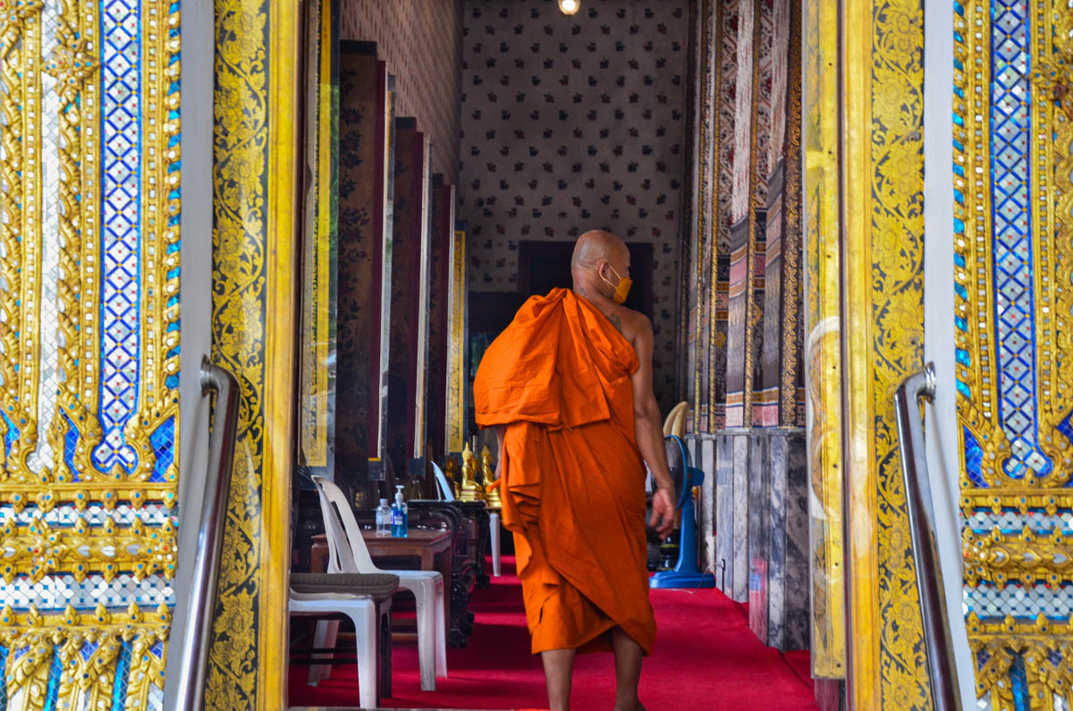 Bangkok, Thailand, Wat Arun temple, monk